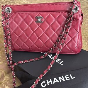 Classic Chanel burgundy leather shoulder bag, pristine with COA